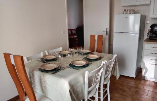 Maison rénovée proche Vichy : 3 chambres, cour fermée, tout inclus, idéal curistes et activités naturelles - FR-1-489-481 - Foto 10