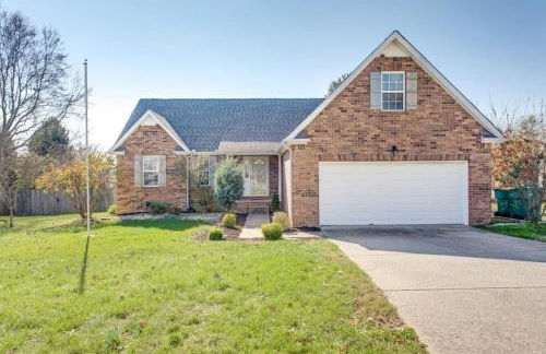 Game Room Fenced backyard Sleeps 10 Fire Pit - Photo 3