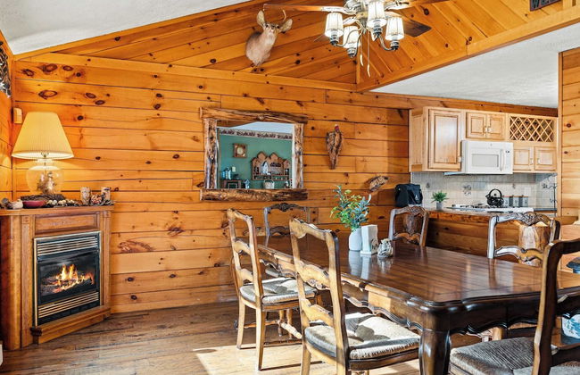 Deer Haven Cabin by Avantstay Waterfront Dock + Firepit - Foto 29