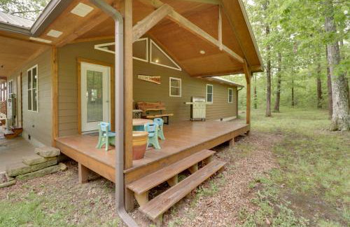 Bullfrog Bluff Mountain View Cabin with Deck! - Foto 28