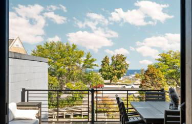 Luxury TC Loft: Historic Condo! - Foto 62