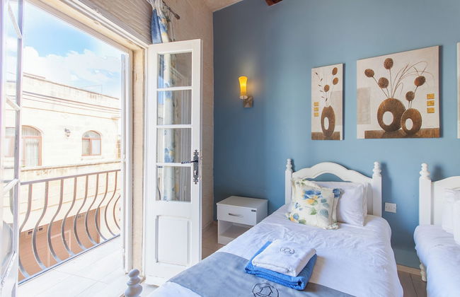 Twilight Gozitan Farmhouse With Pool - Foto 16