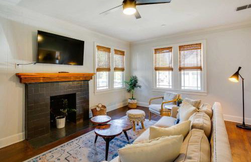 Walk to Dtwn Tyler Tudor with Backyard - Foto 3