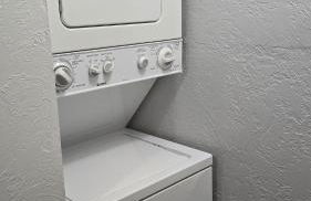 Cozy Comfy and Peaceful Oasis Getaway with Porch - Photo 4