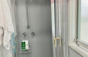 The Nifty Fifties in a Quiet Location - Foto 14