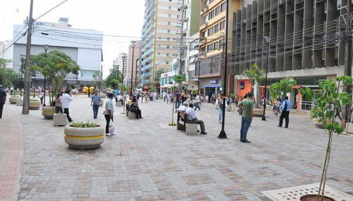Apto-Flat privado com COZINHA, LAVANDERIA, BANHEIRO COM DUCHA e GARAGEM - Foto 2
