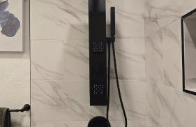 Cozy Comfy and Peaceful Oasis Getaway with Porch - Photo 12