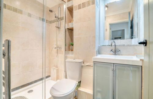 Crynant Countryside Retreat - Photo 10