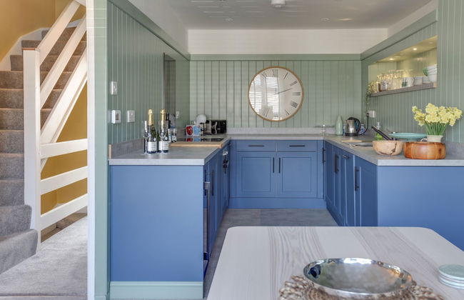 Outstanding 3 Bedroom Townhouse in Hertford - Foto 19