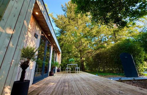 Sunridge Fishing Lodge with Hot Tub & Giant Cinema - Foto 30