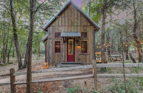 Cabin on Seven Acres with a Pond - Foto 1