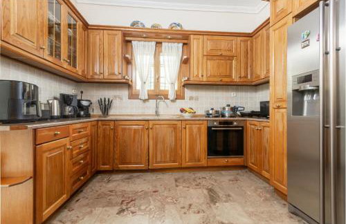 Semiramis Apartment - Photo 11