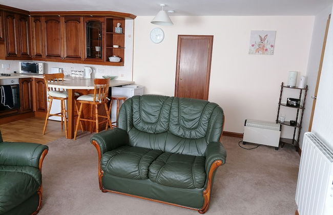Impeccable 2-bed Flat in Wick - Photo 17