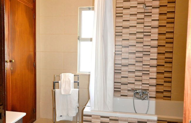 Delightful Single-storey Villa, Private Pool, Free air Conditioning and Wifi - Foto 19