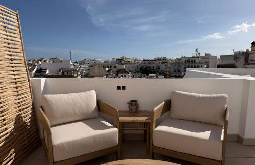 NEW - Old Town Modern Apartment Close to Beach - Photo 24