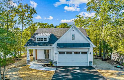 Dock, Game Room! Riverfront Retreat in Seaford - Foto 5