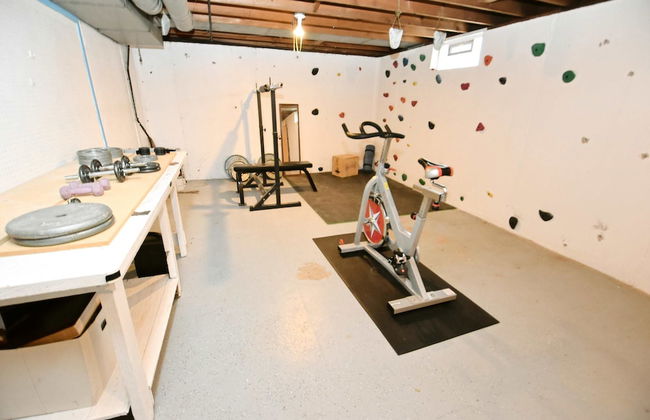 3 Bedroom 2 Bath Home Close to ND w Fire pit 1155 - Foto 27