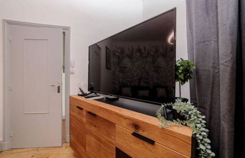 VILLE ET VOLCANS - Maison 9 couchages avec garage et extérieur - Foto 8