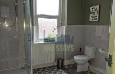 Rectory5 - 5 bedroom 7 beds Parking Perfect for Contractors - Foto 3