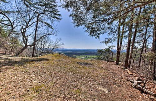 Secluded Ridgetop Hideaway with Valley Views! - Foto 21