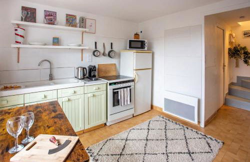 Cosy Apartment in Ancient Gabian with River and Vineyard Views - Foto 5