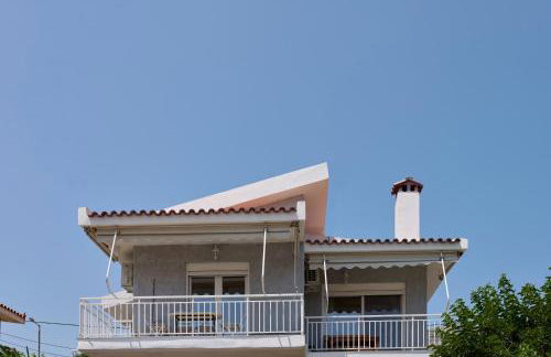 D & K Vacation Villa Anavissos - Photo 6