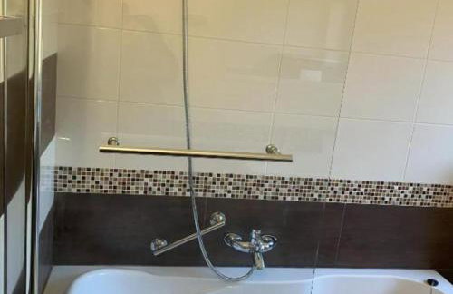 Beachfront Luxury Villa with Private Pool & Stunning Sea Views - Photo 17