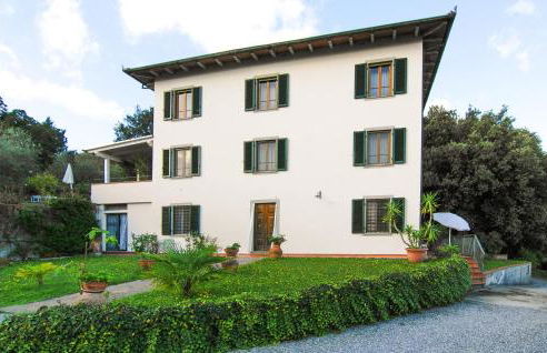 Stunning Home In Castelvecchio Di Comp - Foto 9