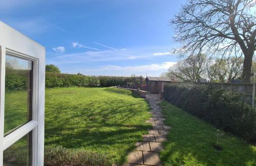 Brisley North Norfolk cosy cottage garden pub and walks - Foto 62