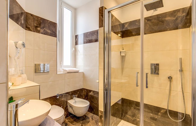 The Bridge Suites - Photo 27