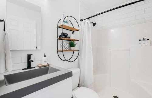 Japandi, 3BD Townhome Near Downtown, Beach and Wineries - Foto 39