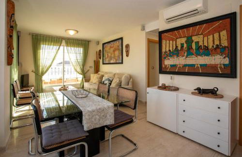 Caleta, ático, 3 dormitorios frente al mar, by Bookindenia - Foto 8