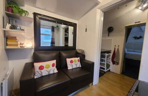 The Old Laundry, Prestatyn, North Wales - a unique little dog-friendly space, a 5 min walk to beach & town! - Foto 2