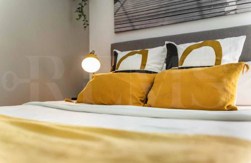 Modern Studio with Private Rooftop Terrace by REMS - Foto 16
