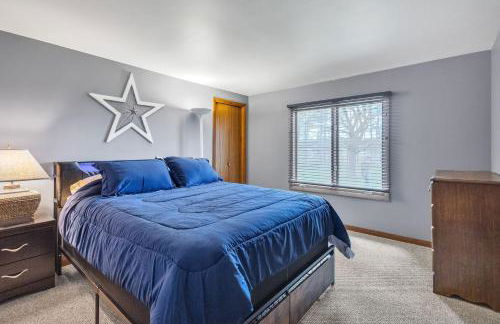 Serene Riverside Retreat home - Foto 23