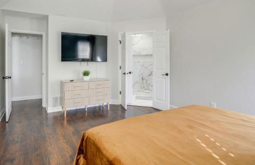 Walk to the Greenline Sleek Cordova Home with Patio - Foto 11