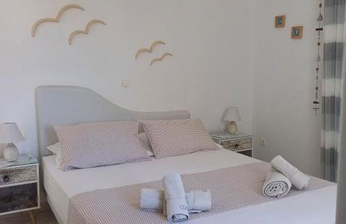 Amalthea Schinousa - Foto 1