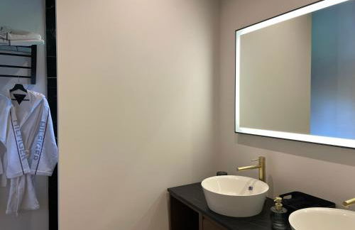 La Chênaie - Suites individuelles dans un domaine d'art contemporain et nature - Photo 12