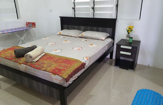 Master Bedroom with Shared Kitchen - Photo 7