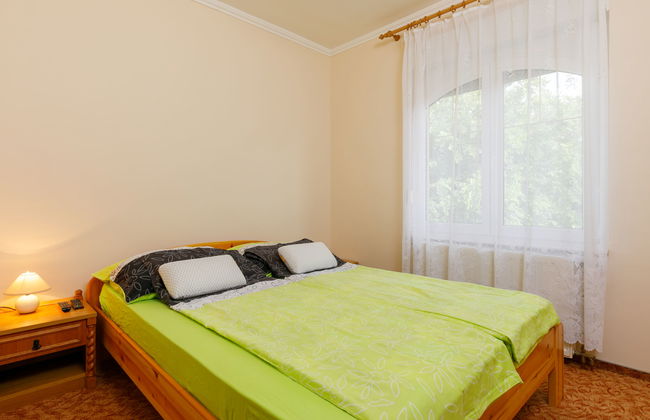 2 bedroom Apartment in Balatonlelle with garden and terrace - Photo 6