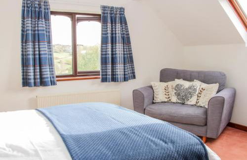 Court Farm - Photo 26