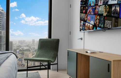 On 46th Floor! Amazing Views and Free Parking - Foto 13