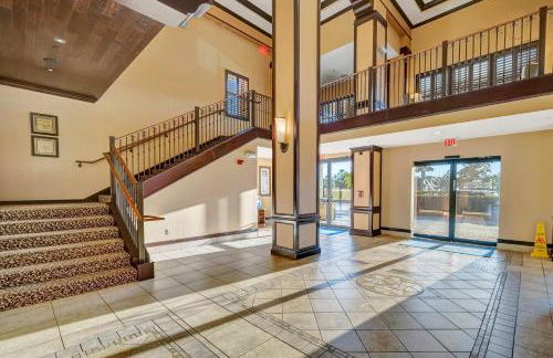 2BR Fireworks View with Pool & Spa 5 Minutes to Disney - Foto 47