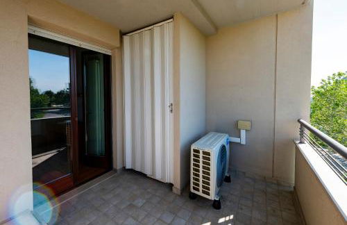 GuestHost - Bright Apartment with Terrace - Photo 31