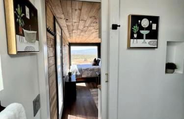 Stunning Tiny House with Picnic Space, Barbecue and Fire Pit in Meadview, Arizona - Foto 19