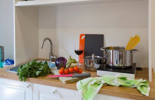 Plaza Suites - Photo 33