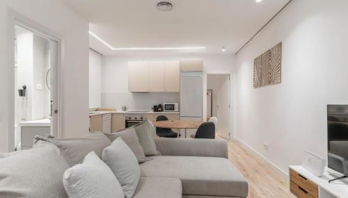 Modern Stylish-3Bedrooms 1Bathroom-Chamberí - Foto 2, Other