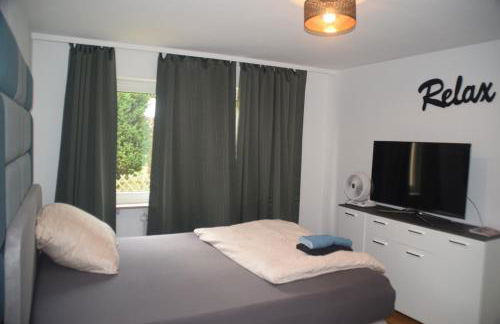 GraceHomes - Garage, Ventilator, Free Coffee, Airport, Messe, Stuttgart, WiFi up to 6 Guests - Foto 13