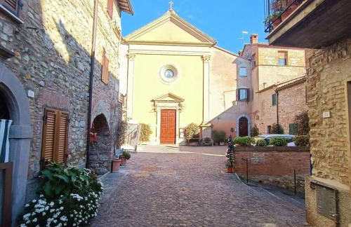 L'Umbrichella - casa vacanze in piccolo borgo medioevale - Foto 17