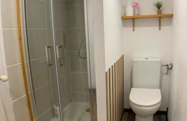 Appartement 65m2 à Callian, 2 Chambres, Parking Gratuit, Proche Lac et Cannes - Foto 19